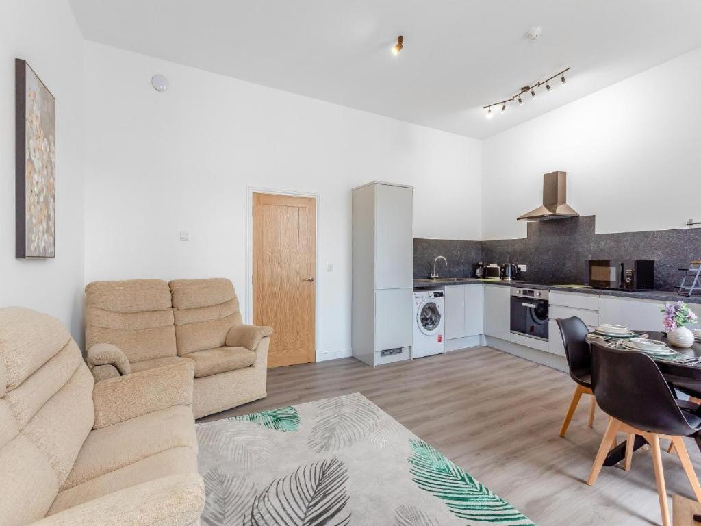 Apartment Fraser